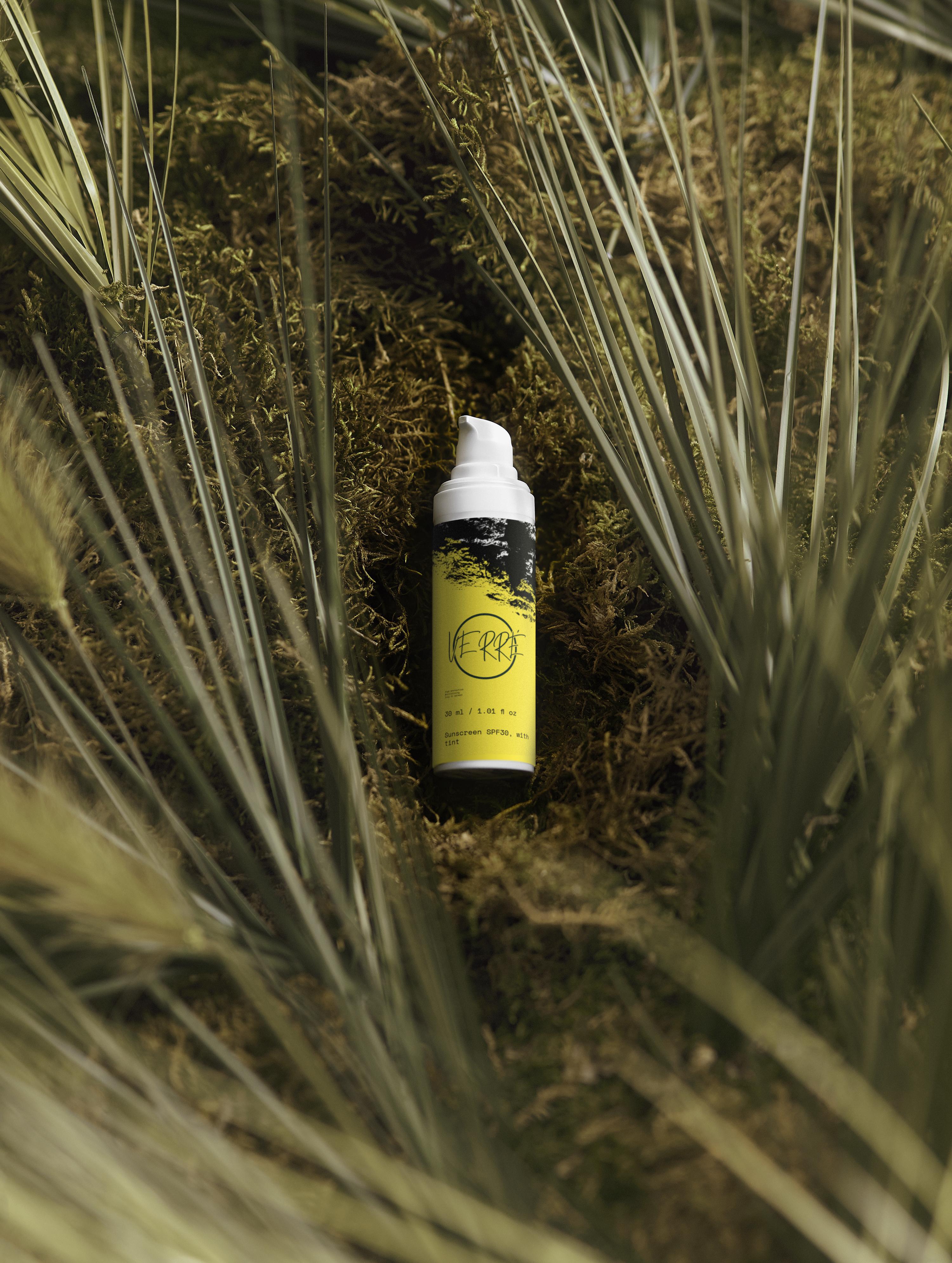 Sunscreen SPF30, with tint