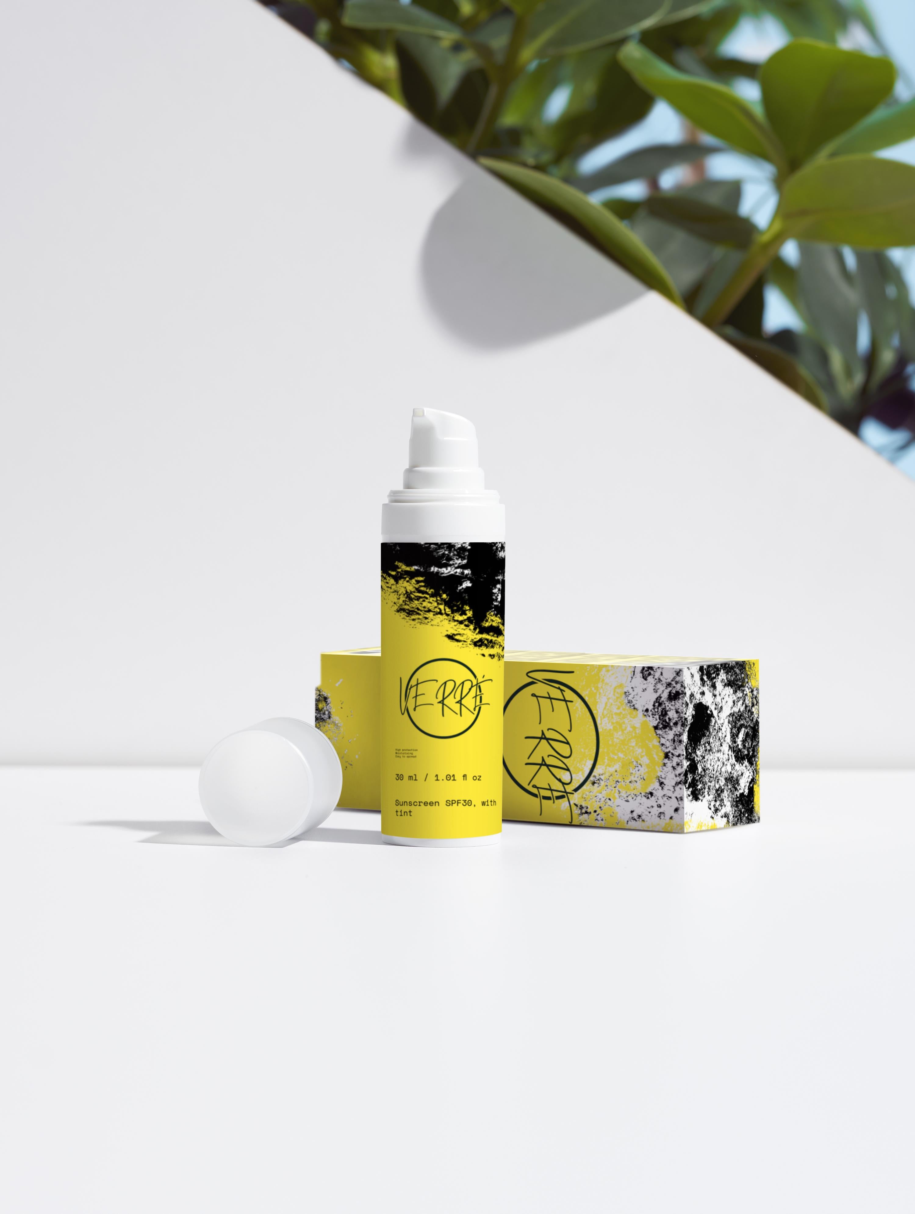 Sunscreen SPF30, with tint